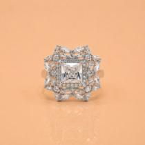 ELARIS RING