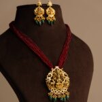 SHREELEKHA PENDANT SET
