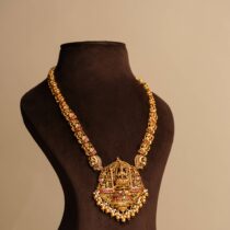 CHARUVALLI HAAR