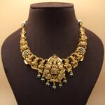 SHRIYUTA NECKLACE