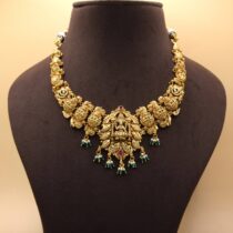 LAKSHVINI NECKLACE