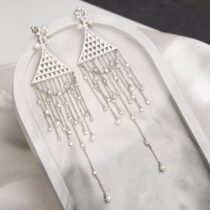 TARAVELLE HANGINGS