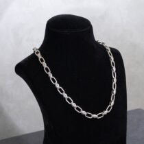 RAVELLOR CHAIN