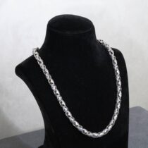 ELVARIQUE CHAIN