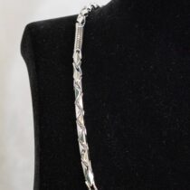 ZORVELLAN CHAIN