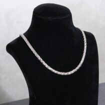 MEROVELLE CHAIN