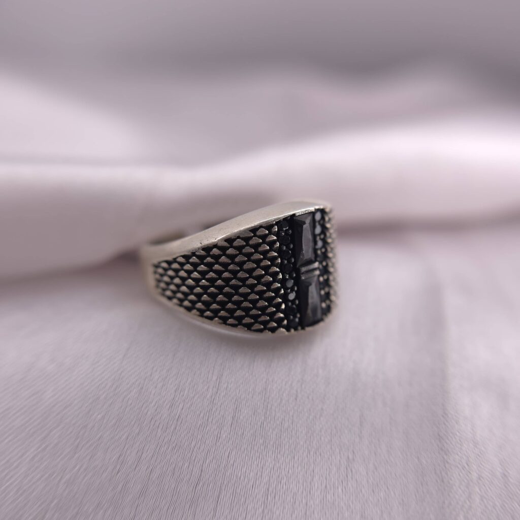 DRAEVEN RING