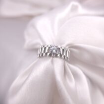 RAVENDOR RING
