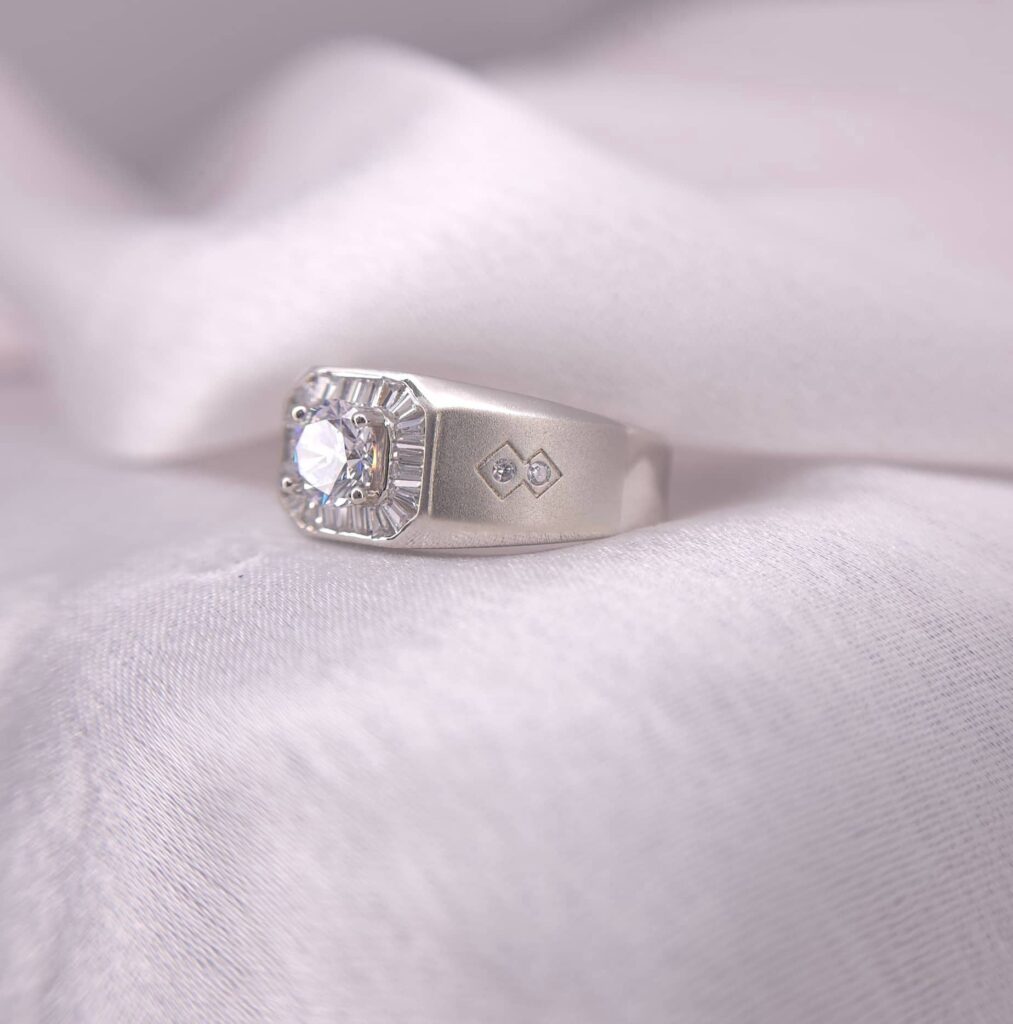 PRAVAR RING